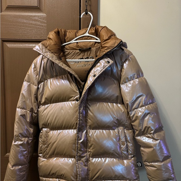 Aritzia Super Puff Jacket - Picture 4 of 6